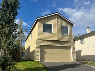 8638 Cross Pointe Loop, Anchorage, AK 99504