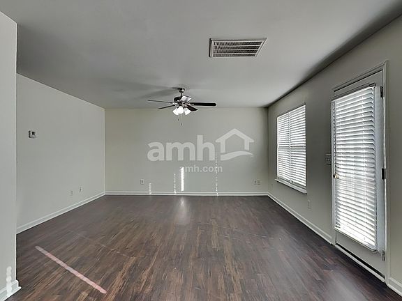 4th image of 2307 Sidney Porter Dr