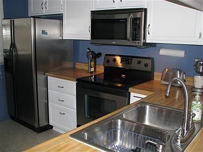 4th image of 2534 Dover Ln