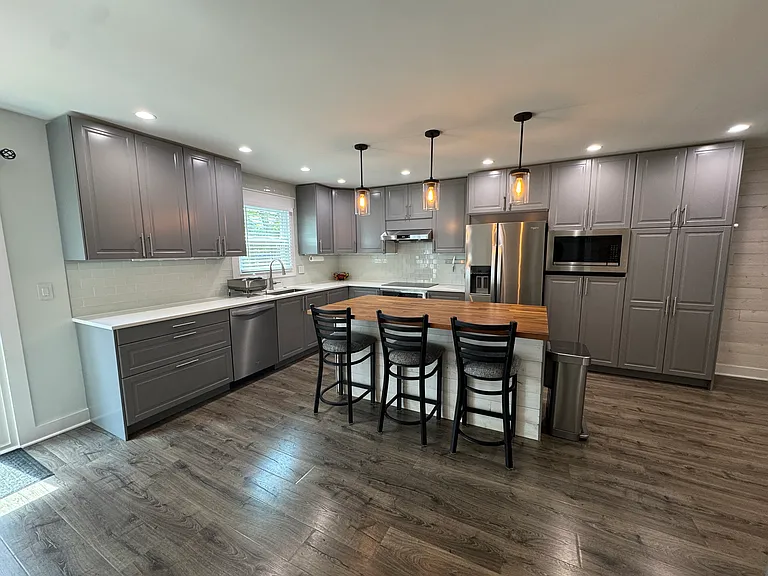 7955 Hidden Bridge Dr — Photo 8