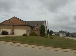 4016 S Parker Way, De Pere, WI 54115