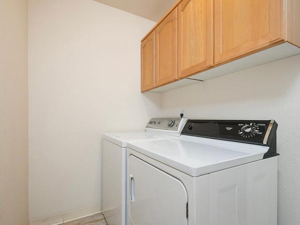 1st image of 5506 NE 85th Ave