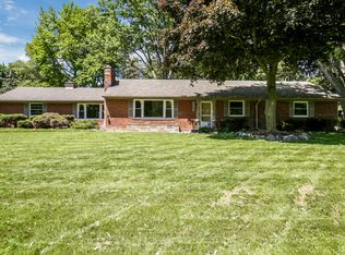 23523 Wesley Dr, Farmington, MI 48335