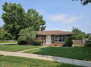 11007 Racine Rd, Warren, MI 48093