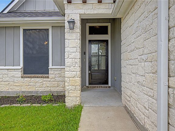 3rd image of 2134 Markley Dr