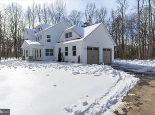 1379 McDonald Rd, Shady Side, MD 20764