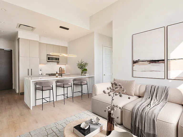 2315 44th Dr #Penthouse 3A — Photo 13