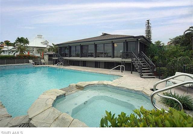 1st image of 511 Carlos Cir