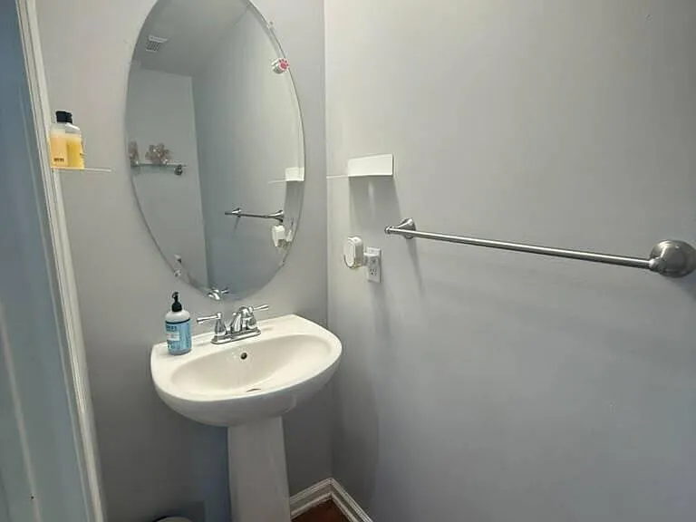 24 Tottenham Ct — Photo 10
