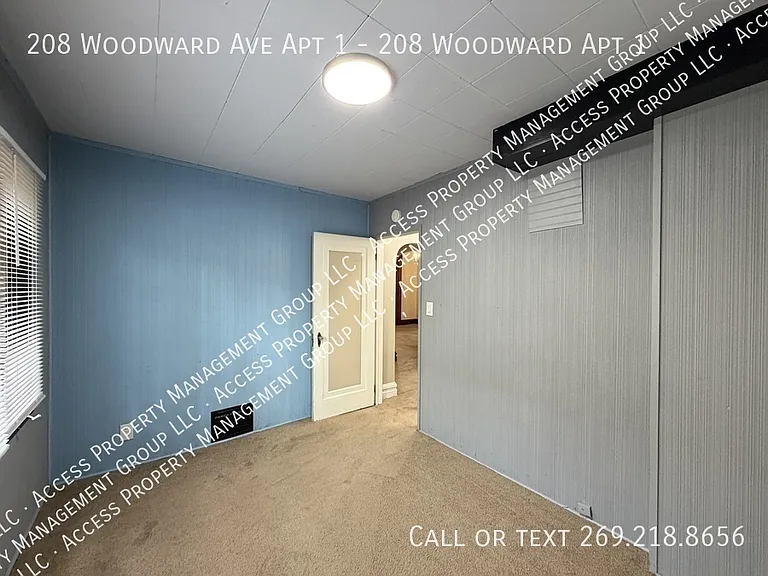 208 Woodward Ave #1 — Photo 21