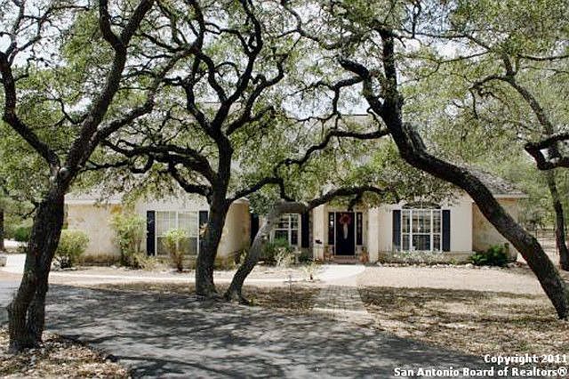 1st image of 101 Hidden Oaks Cir