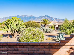 4727 S Longmore Dr, Green Valley, AZ 85622