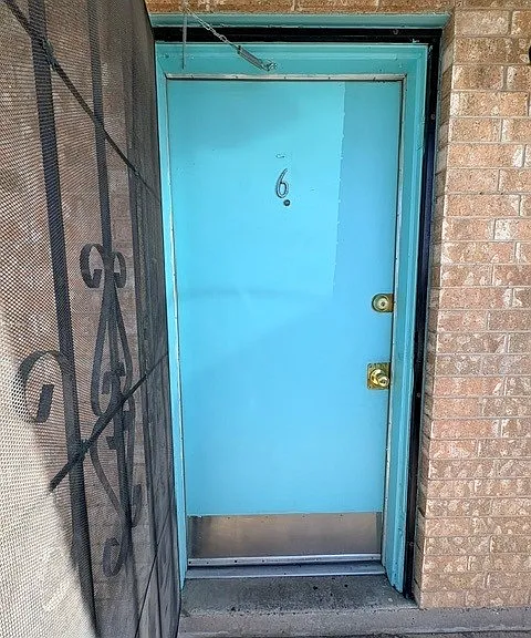 1410 S Espina St #6 — Photo 2