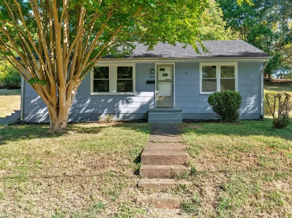 804 Randolph St, Bedford, VA 24523