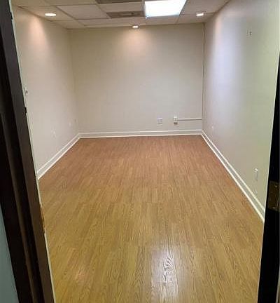 4th image of 4323 Division St Suite 103
