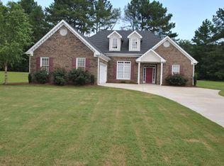 25 Old Hickory Ln, Oxford, GA 30054