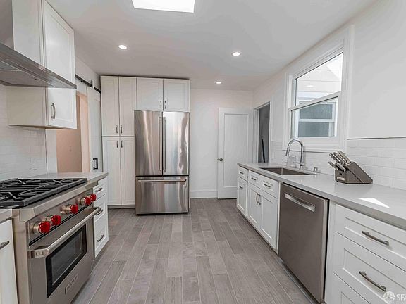 3rd image of 3718 Divisadero St