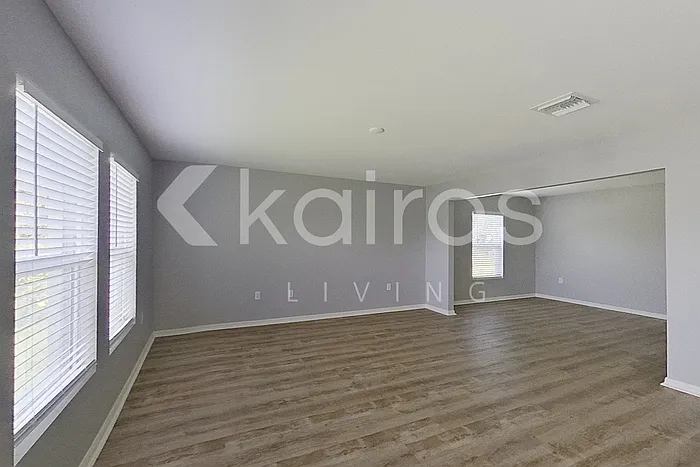 4 bed, 2.0 bath, 1650 sqft, $2,145 — Photo 4