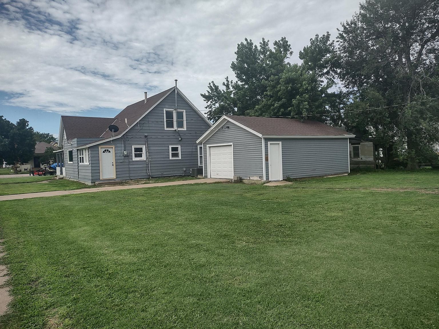 121 S Nebraska Ave, Bucklin, KS 67834 MLS 14523 Zillow