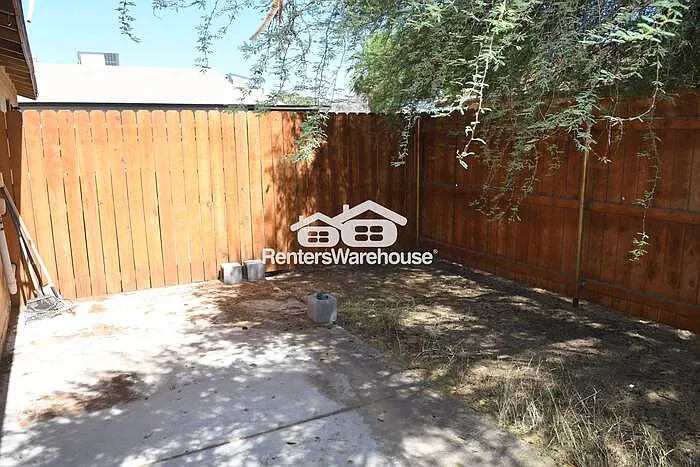 729 E Mission Ln #1