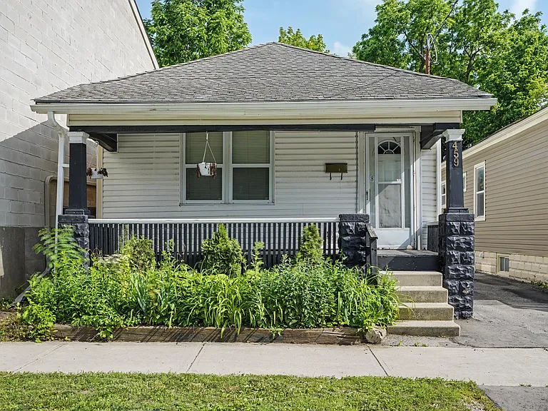 459 South St — Photo 1
