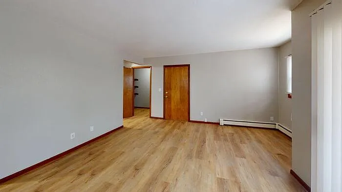 305 Ryan Dr #11 — Photo 3
