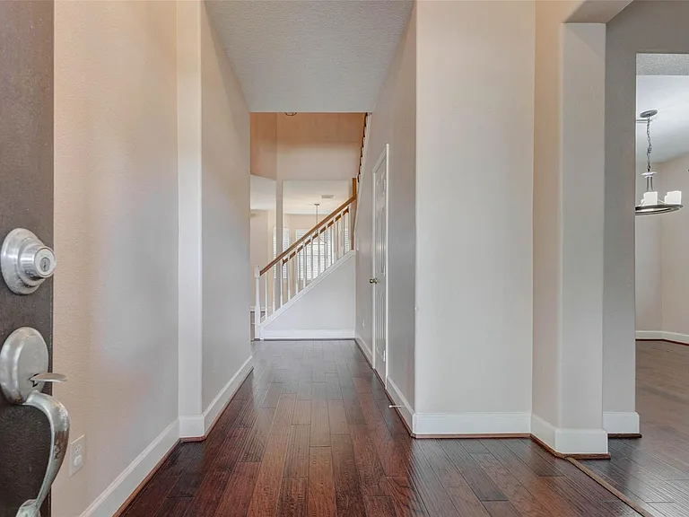 20702 Teasel Ct — Photo 24