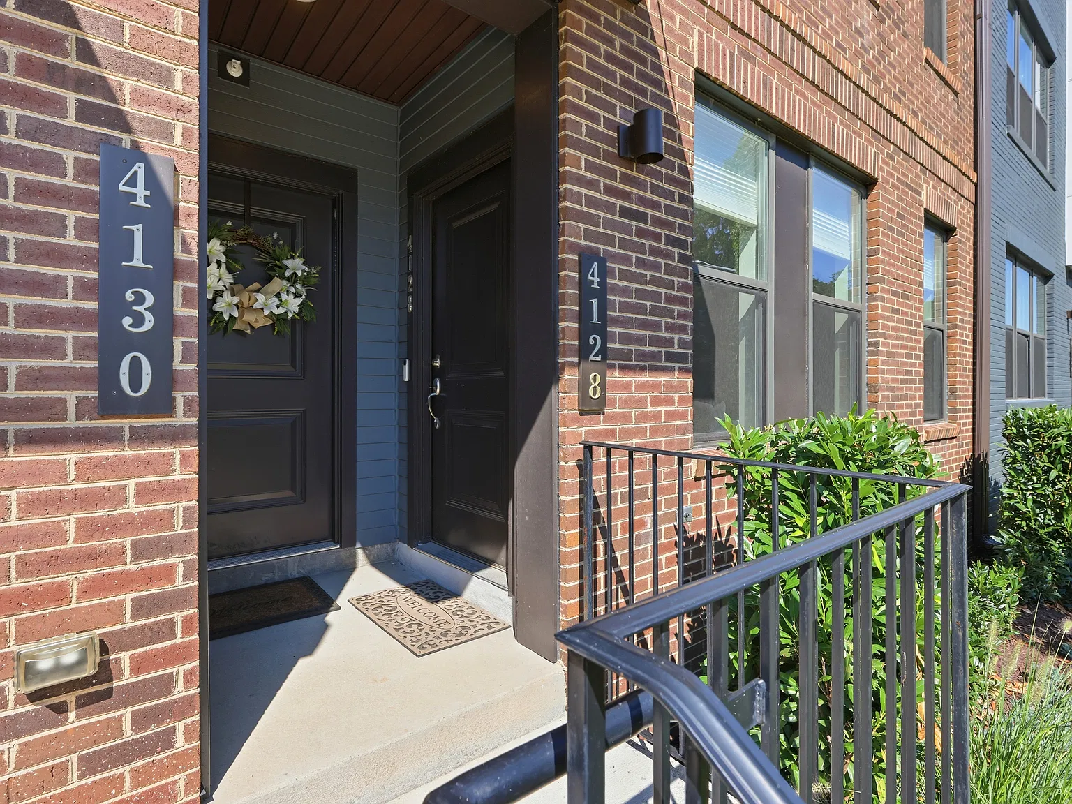 3 bed, 2.5 bath, 1572 sqft, $3,300 — Photo 3