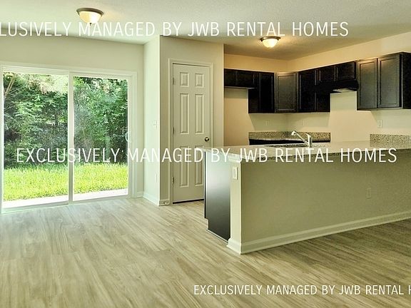 3rd image of 6867 Lake Mist Ln