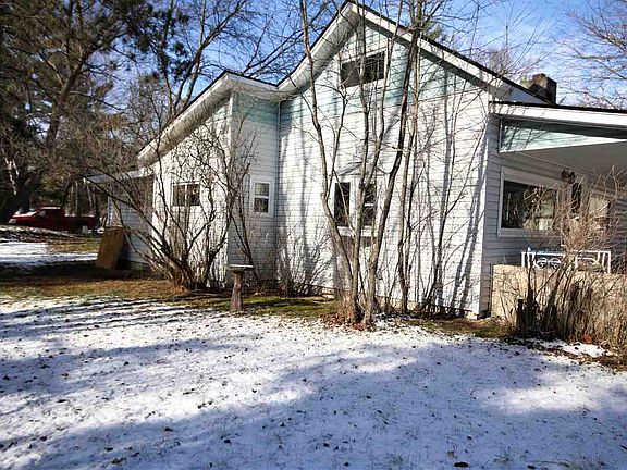3rd image of 103 N Park Dr