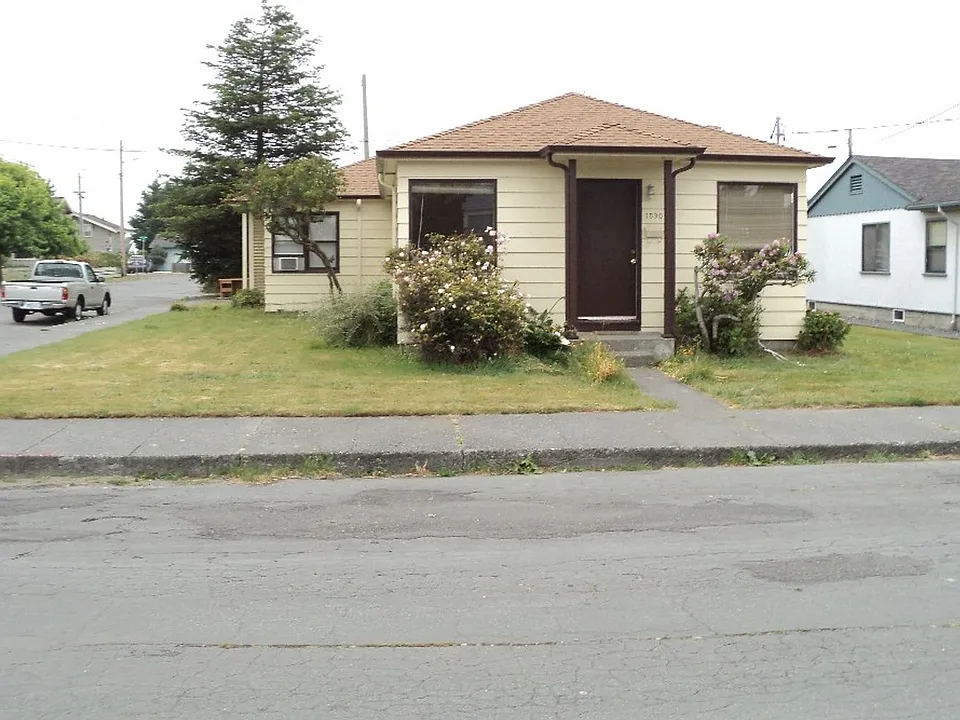 1231 P St #&-1590