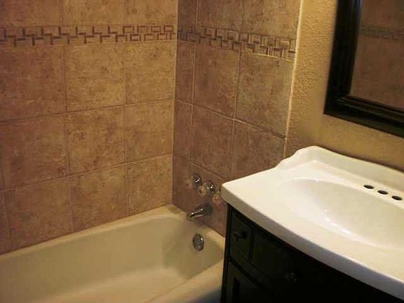 5th image of 5801 Avenue S 1/2