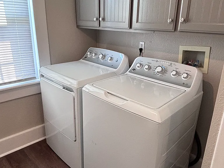 317 E Patti Page Blvd — Photo 42