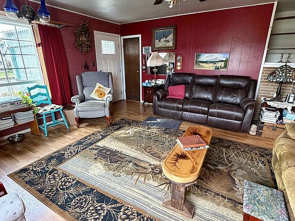 5th image of 1009 Fir Ave