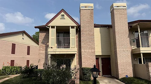2120 El Paseo St Photo 1