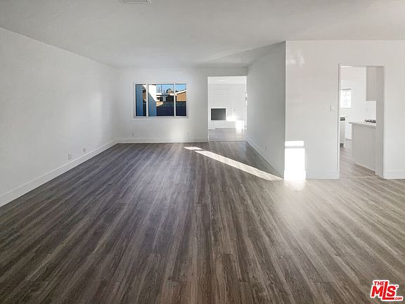 3rd image of 9402 Calmada Ave
