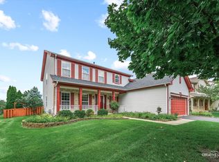 2530 Biltmore Cir, Aurora, IL 60503