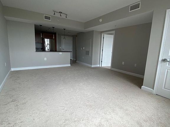 4th image of 2451 Midtown Ave #911