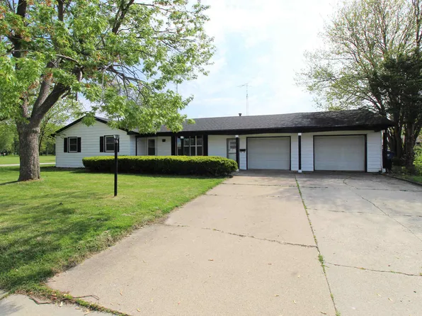 1010 S 11th St, Kankakee, IL 60901