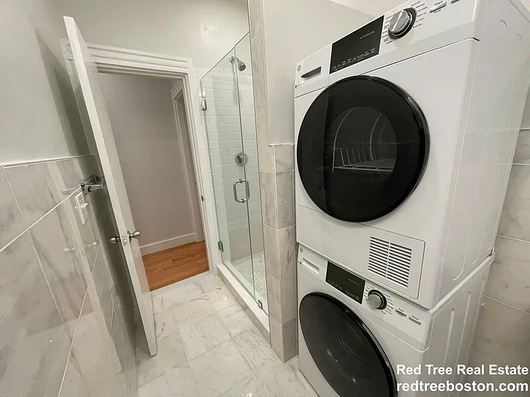 35 Newport St #2 — Photo 14