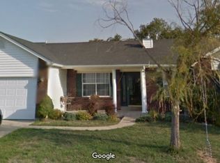 92 Port Talbot Ct, Saint Charles, MO