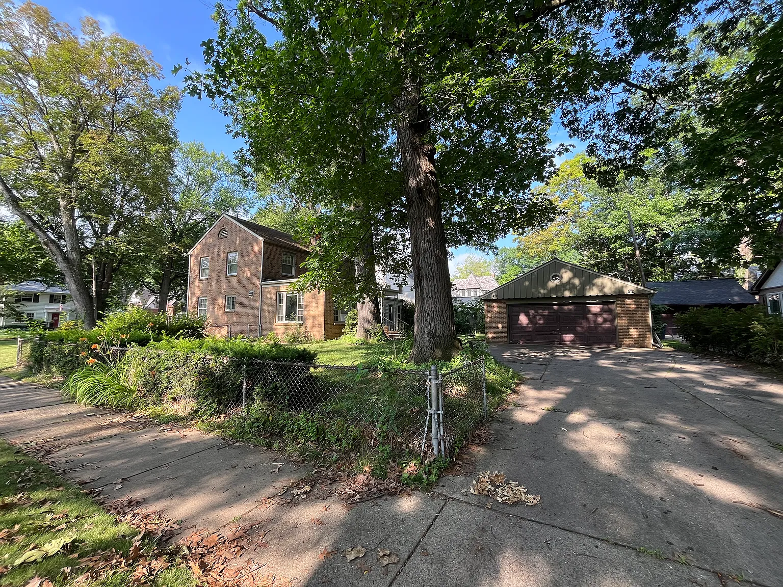 3 bed, 2200 sqft, $2,200 — Photo 4