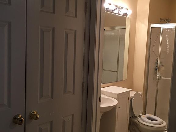Basement full bath