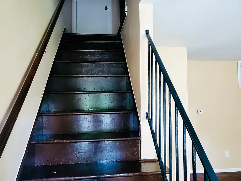 2910 Kilbourne Ave #1 — Photo 3