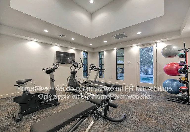 1000 W 5th St #1014 — Photo 16