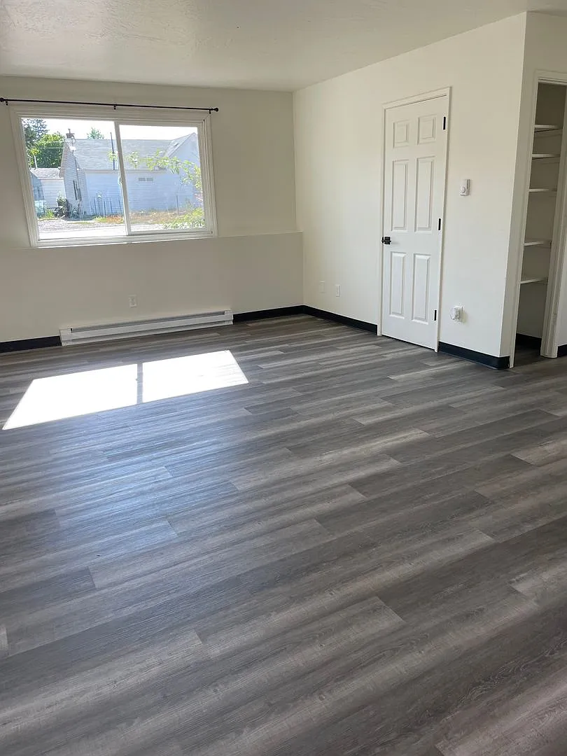 1800 Phillips Street — Photo 3