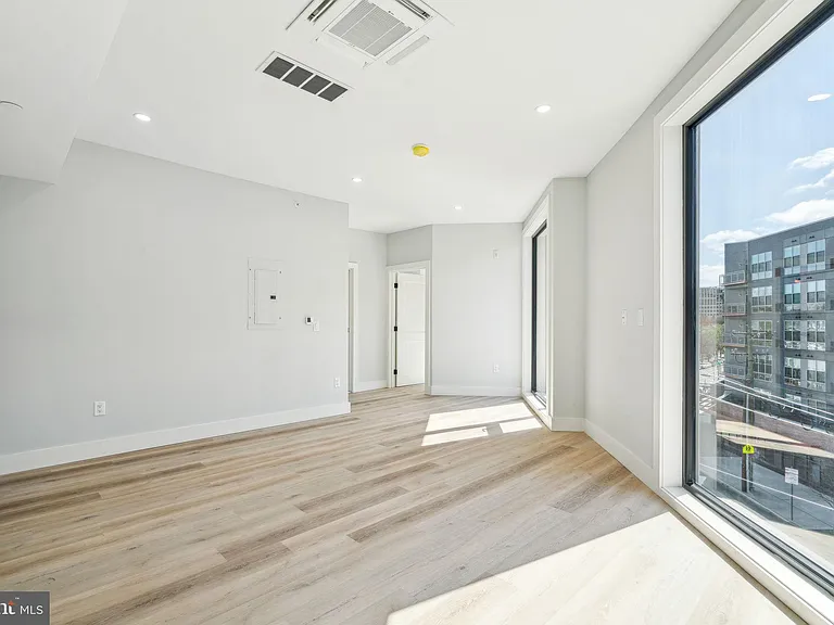 3748-9 Lancaster Ave #211 — Photo 9