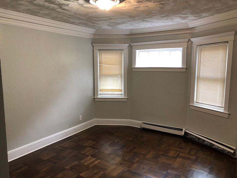 2nd image of 435 S 8th Ave #1R