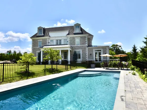 5021 Grosvenor Avenue image 2 of 3