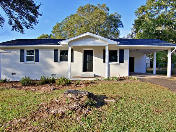 1204 Oak Dr, Pendleton, SC 29670